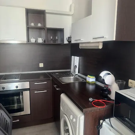 Апартамент Yassen